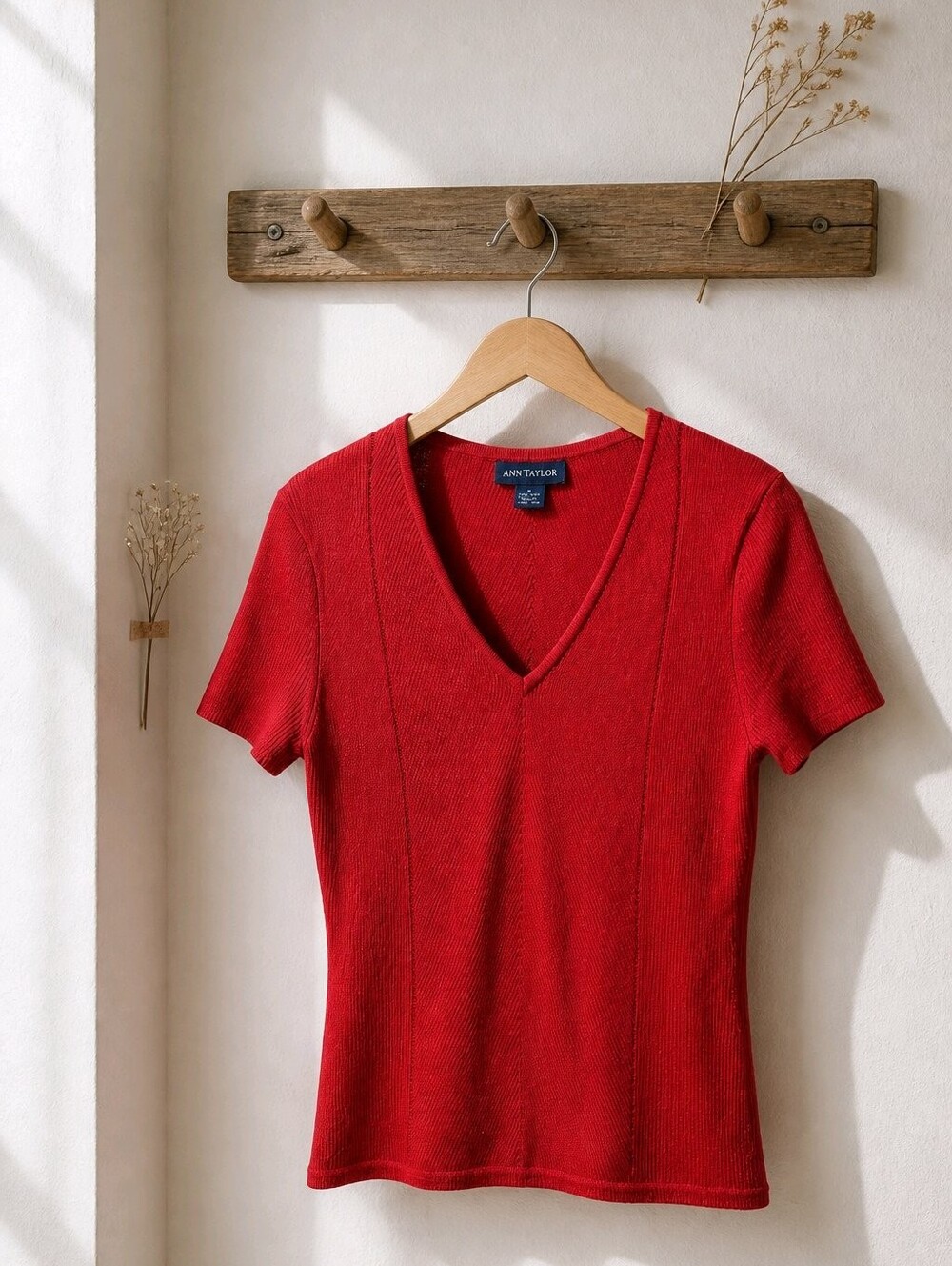 Ann Taylor Red V-Neck Short Sleeve Silk Blend Knit Top Sz Lg